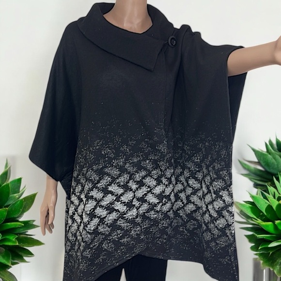 Michael Tyler Black & Grey Sweater Poncho - Picture 6 of 16